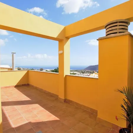 Fabulosos Attic With Ocean And Mountain Views Güimar